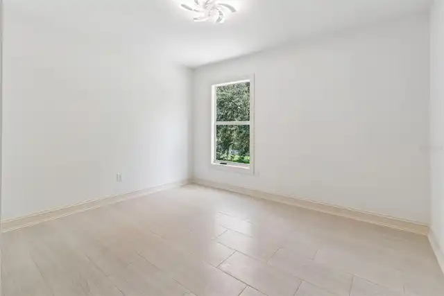 Listing Photo 38