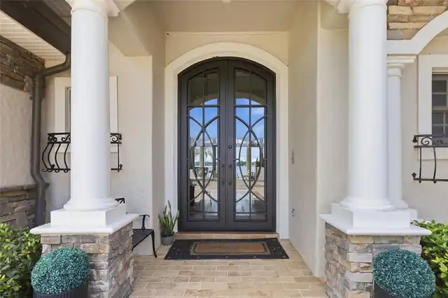 Listing Photo 11