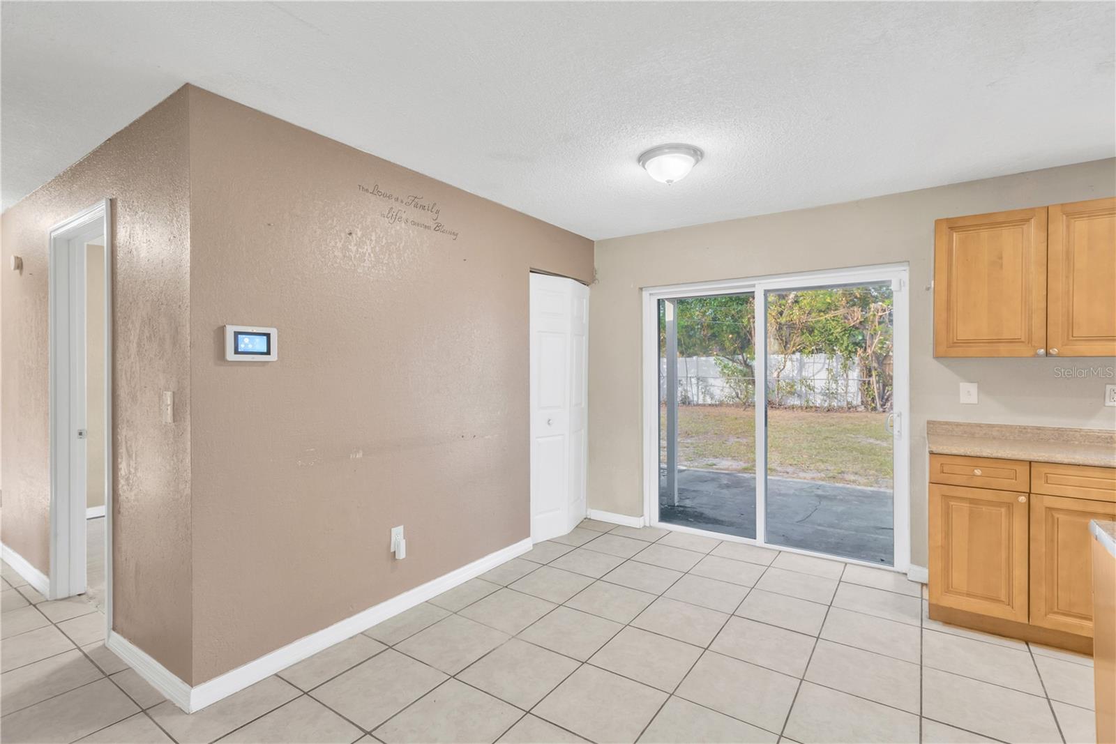Listing Photo 12