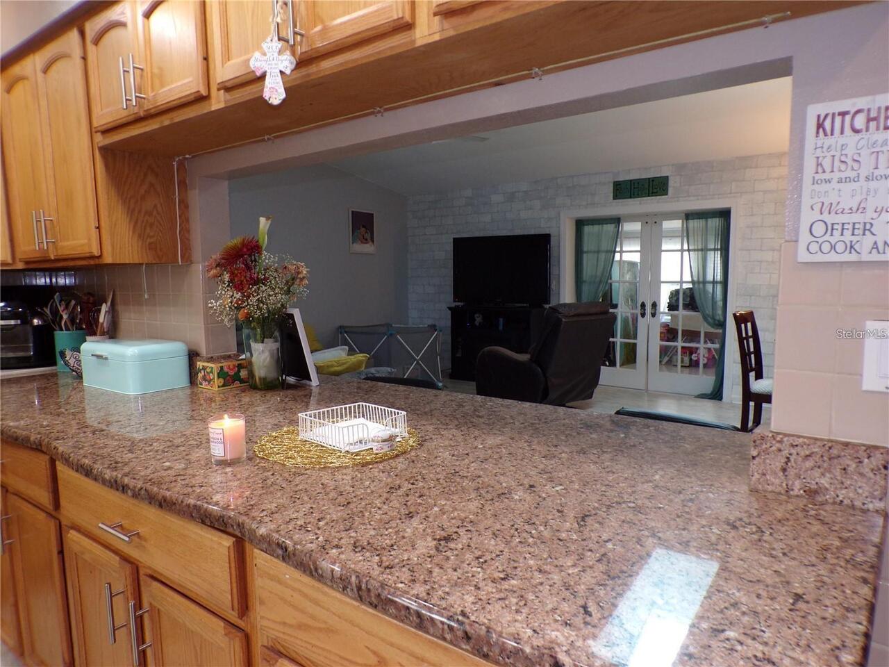 Listing Photo 12