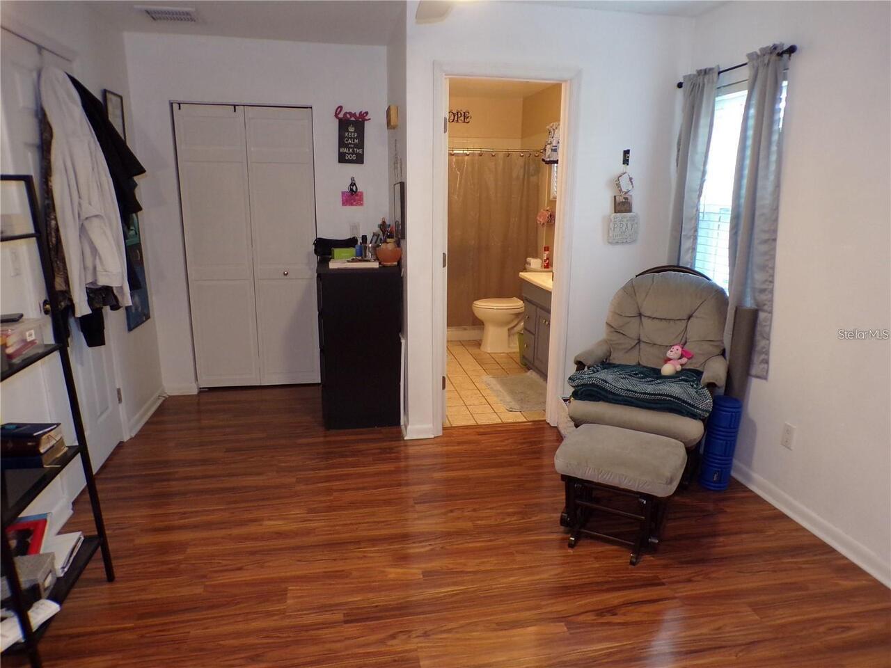Listing Photo 14