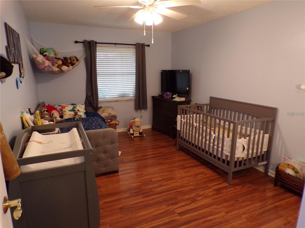 Listing Photo 16