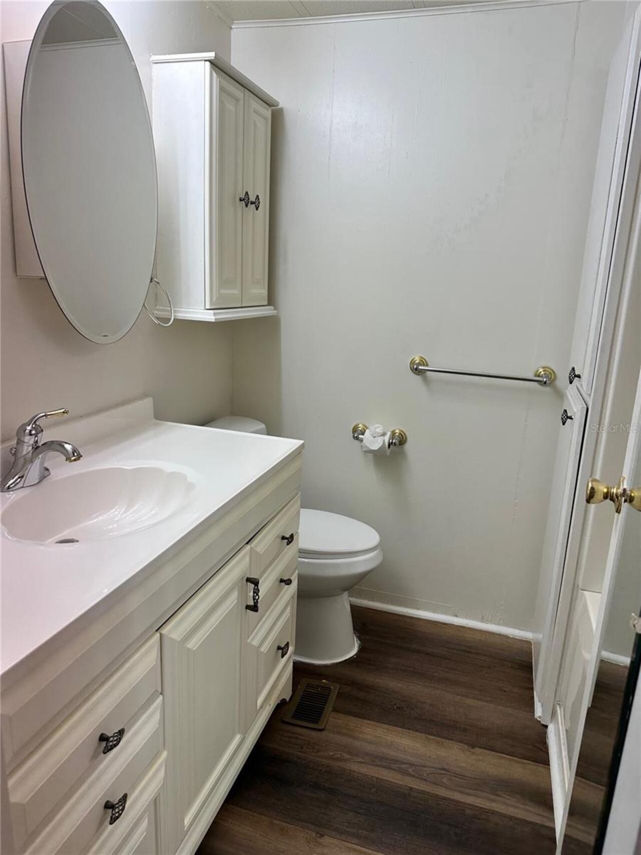 Listing Photo 17