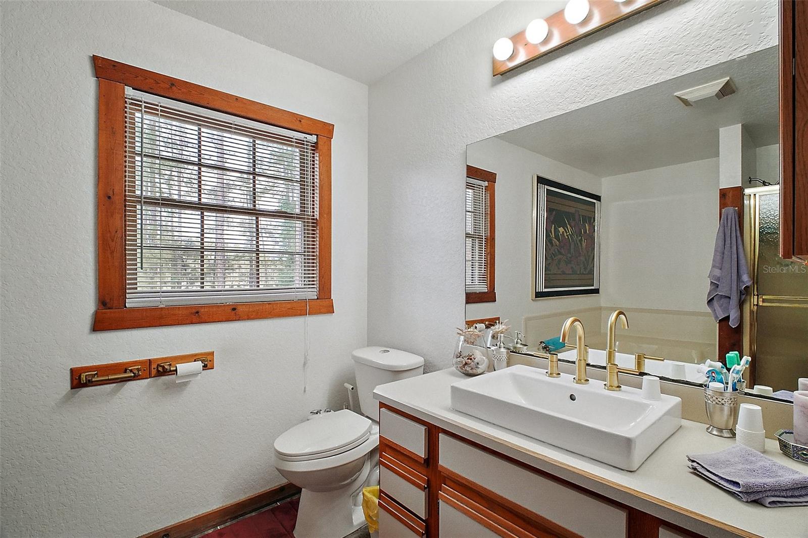 Listing Photo 20