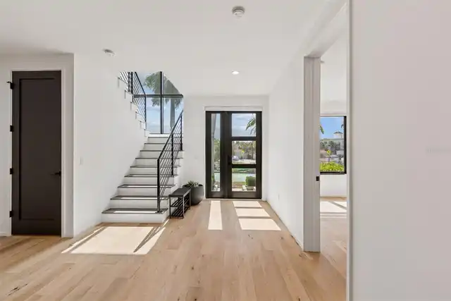 Listing Photo 18