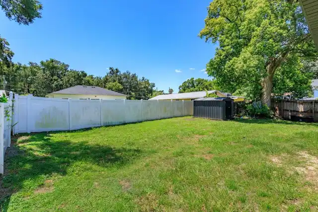 Listing Photo 20