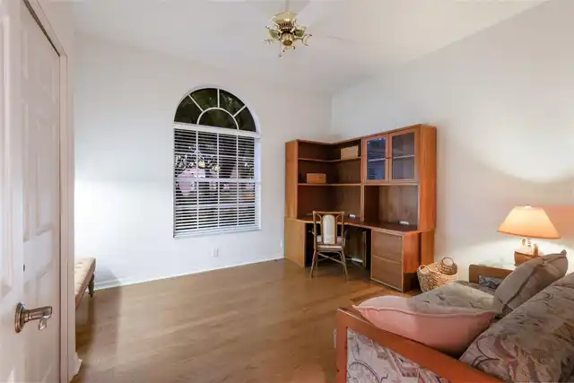 Listing Photo 25