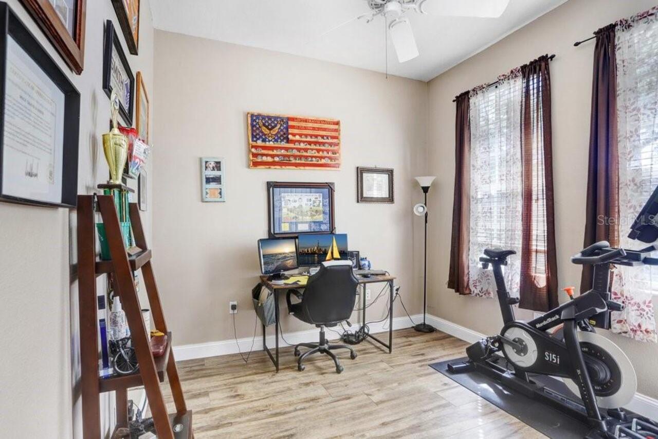 Listing Photo 10