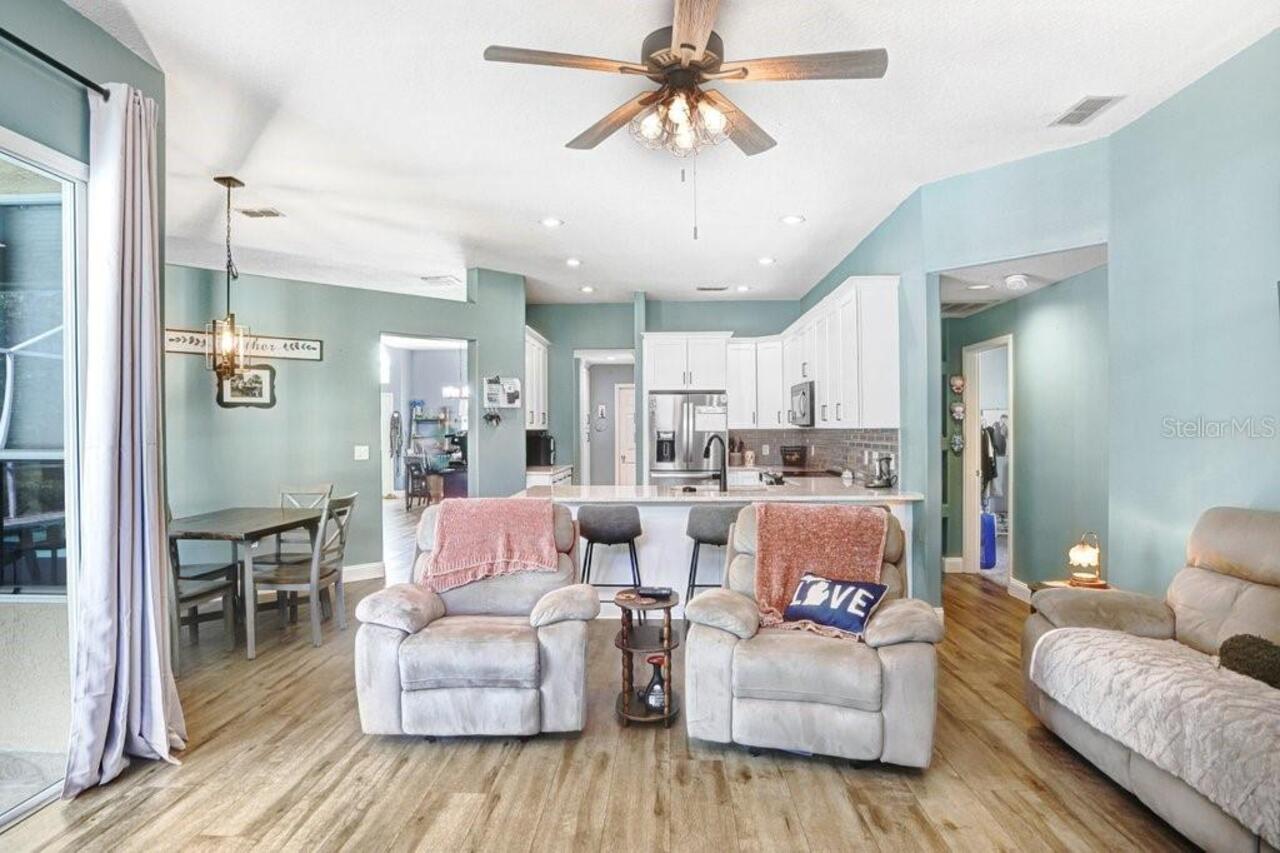 Listing Photo 17
