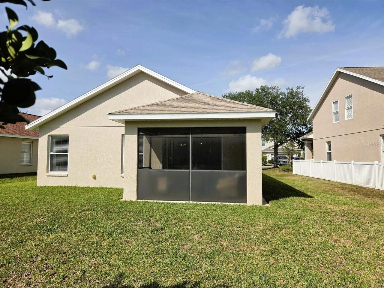 Listing Photo 6