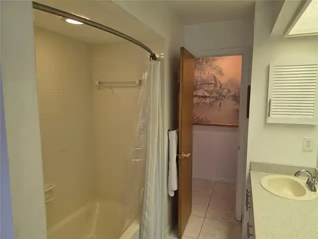 Listing Photo 25