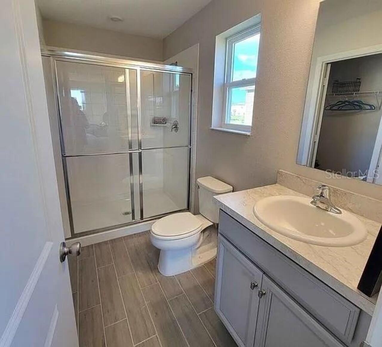 Listing Photo 10