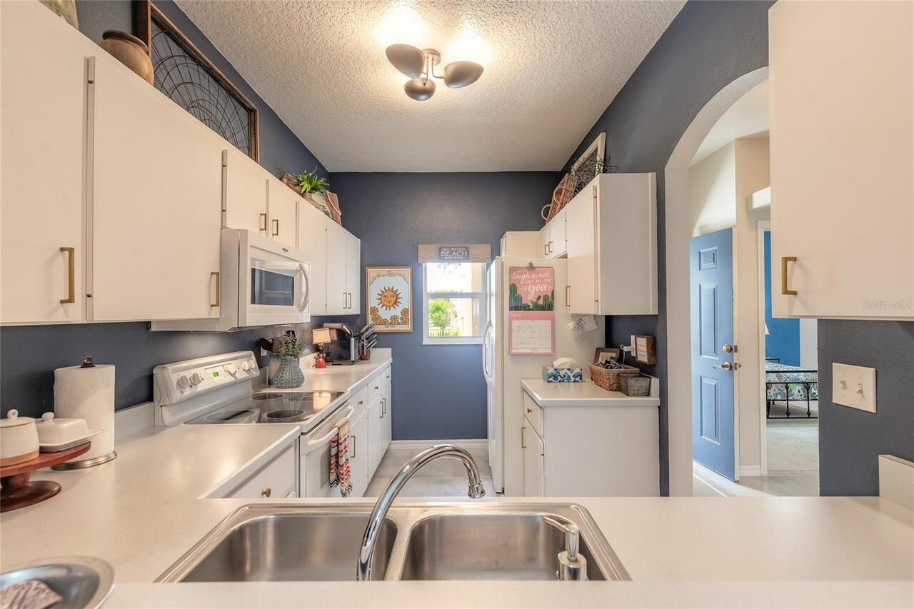 Listing Photo 8