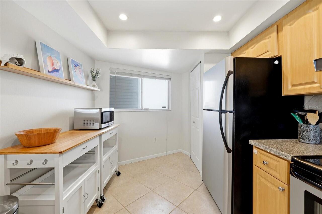Listing Photo 10