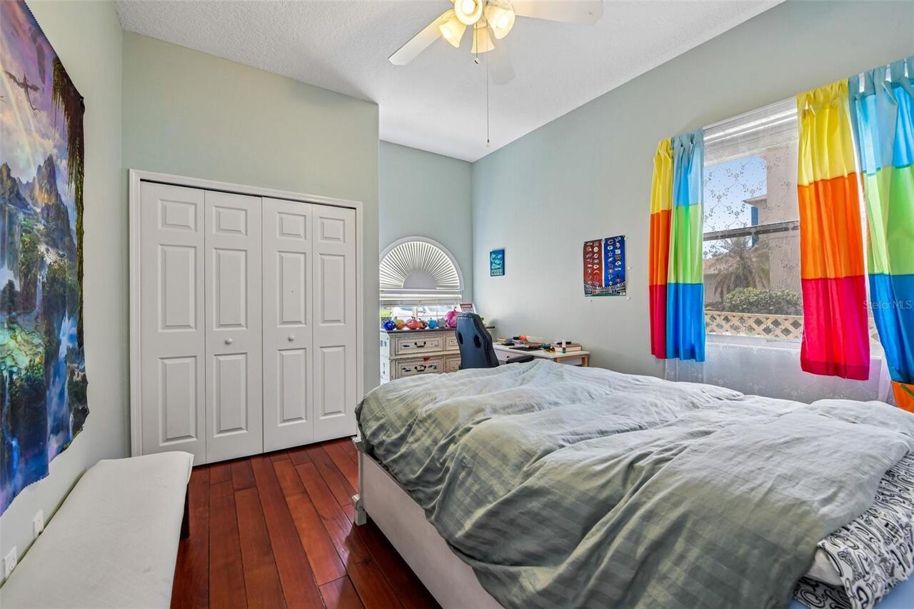 Listing Photo 17
