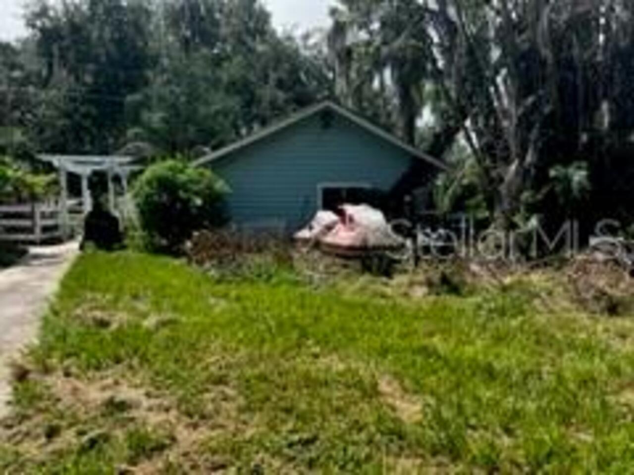Listing Photo 12