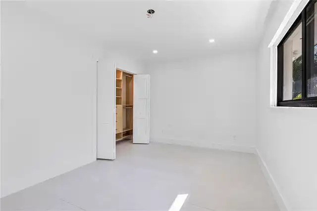 Listing Photo 20