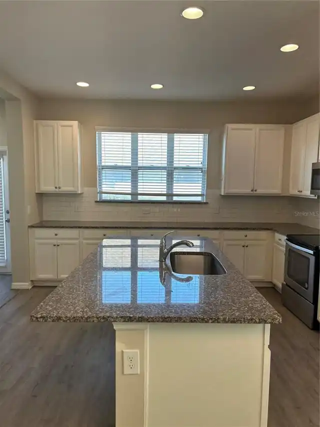 Listing Photo 7