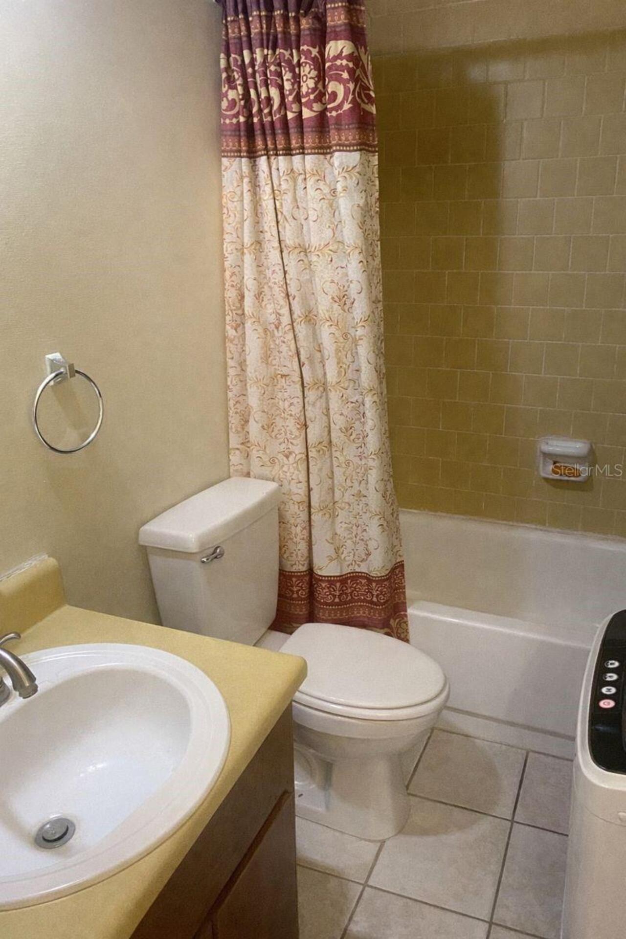 Listing Photo 8
