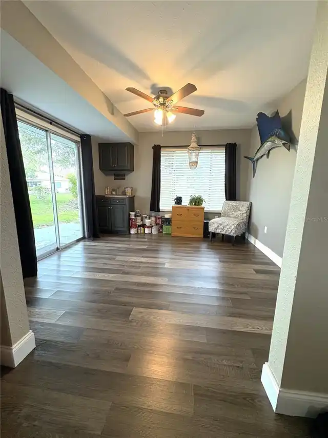 Listing Photo 12