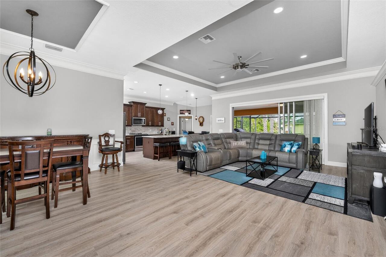 Listing Photo 9
