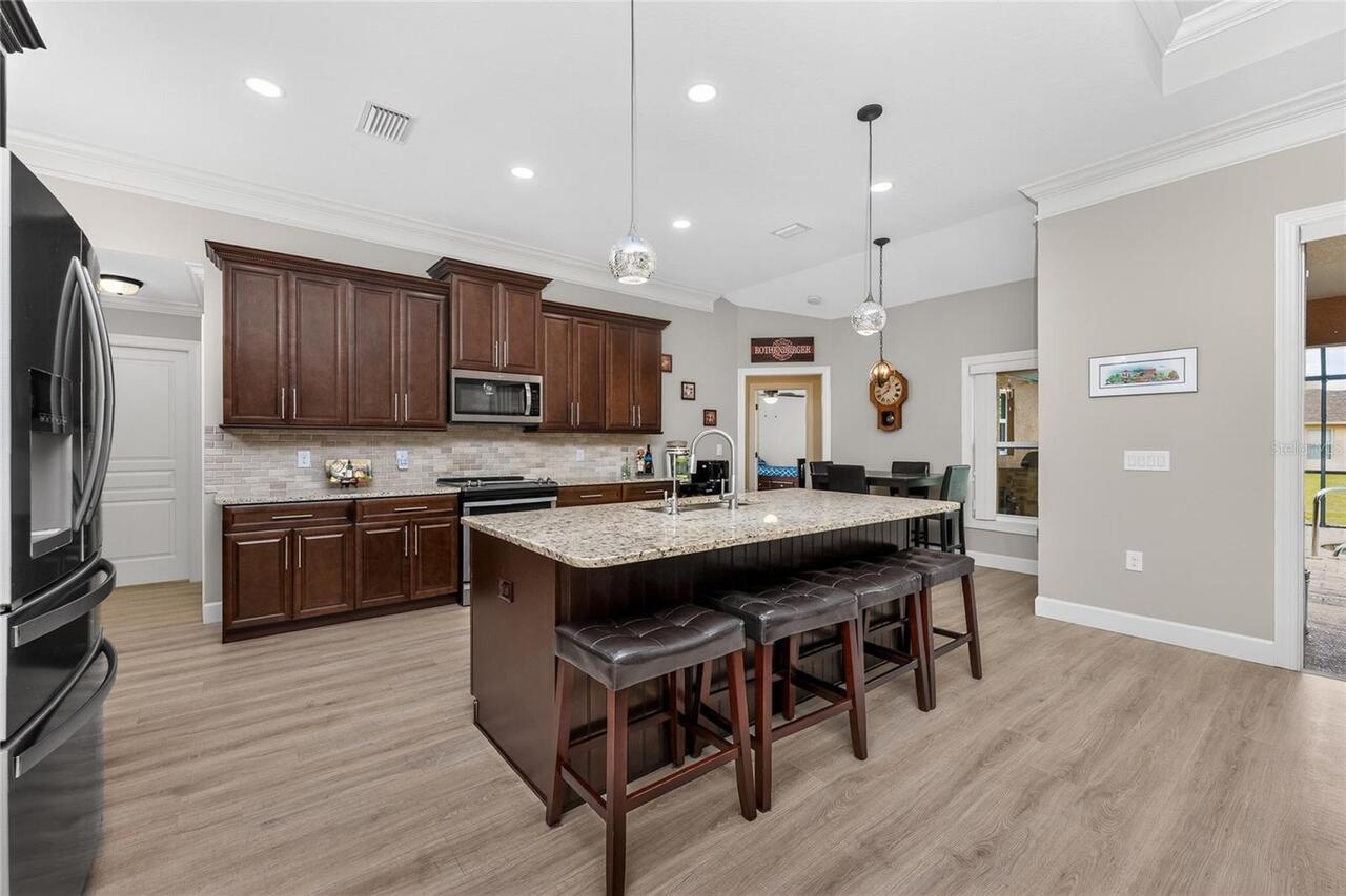 Listing Photo 15