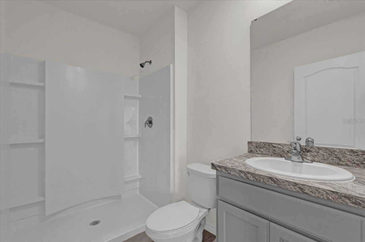 Listing Photo 8