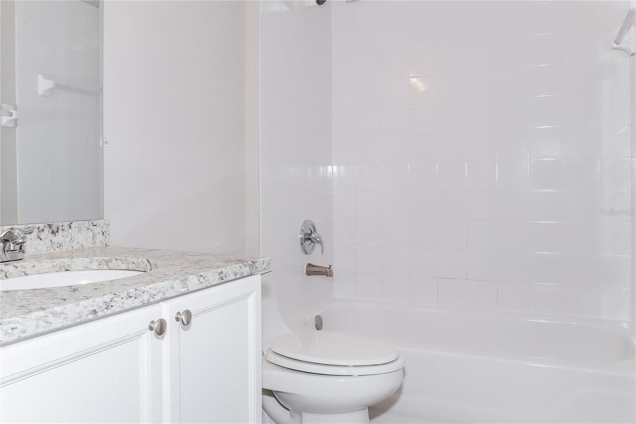 Listing Photo 9