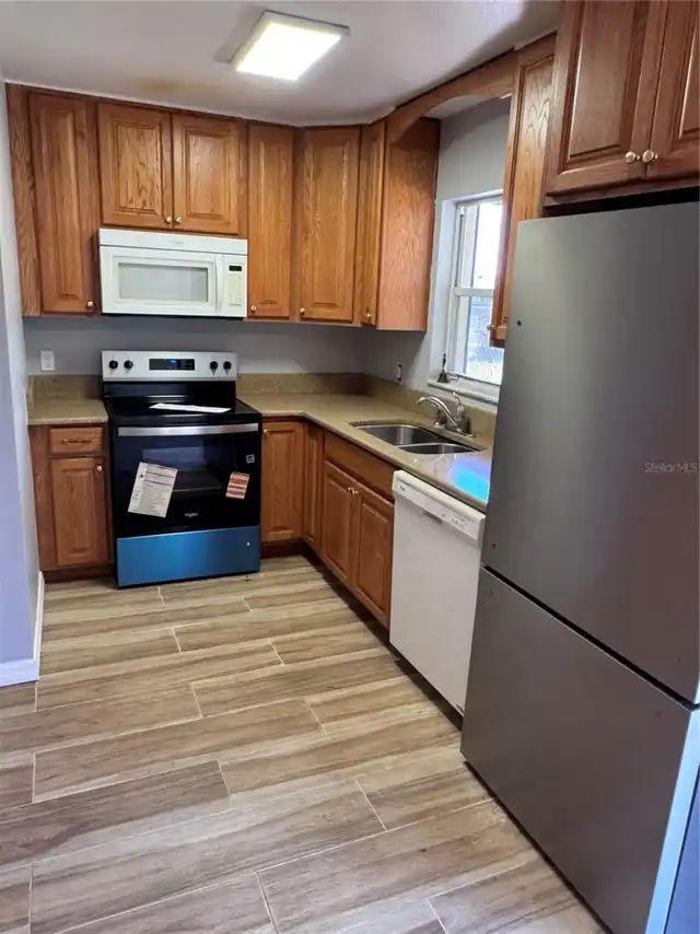 Listing Photo 6
