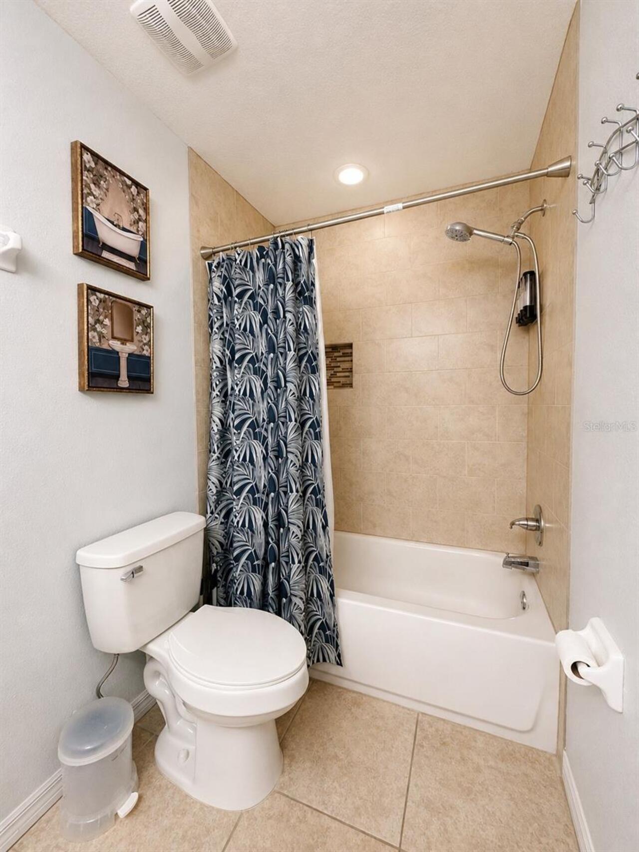 Listing Photo 9