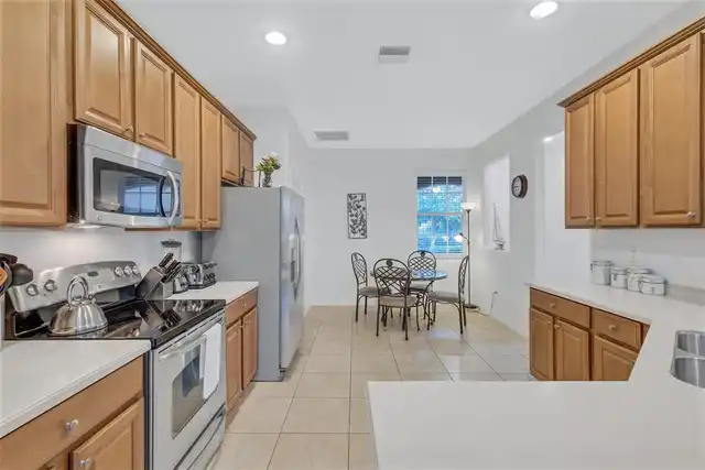 Listing Photo 12