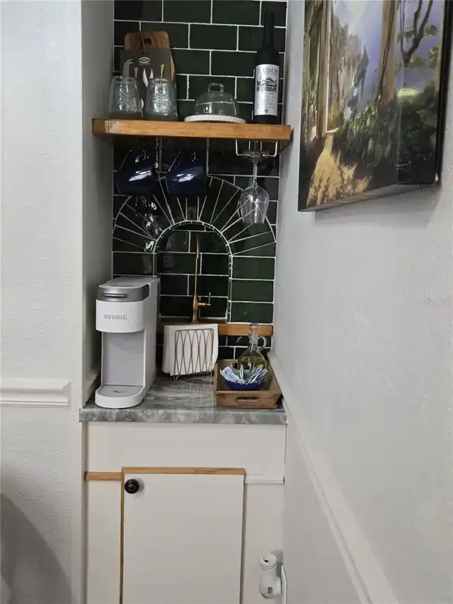 Listing Photo 10