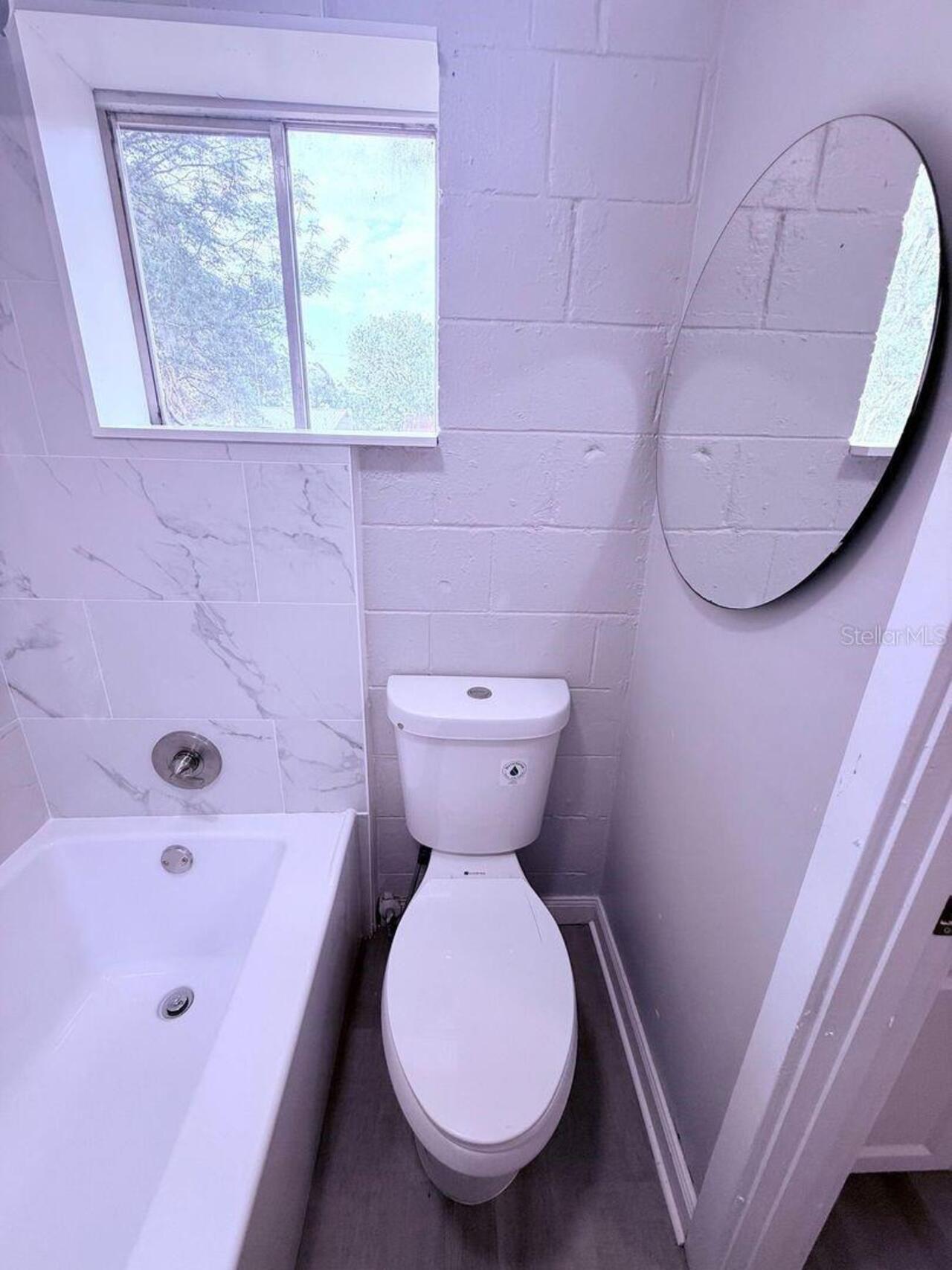 Listing Photo 11