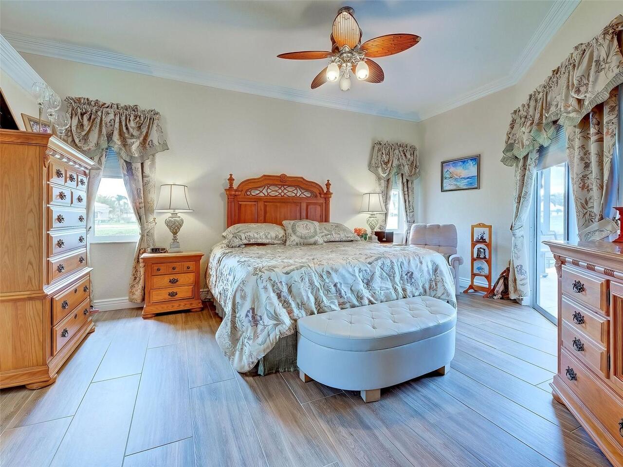 Listing Photo 17