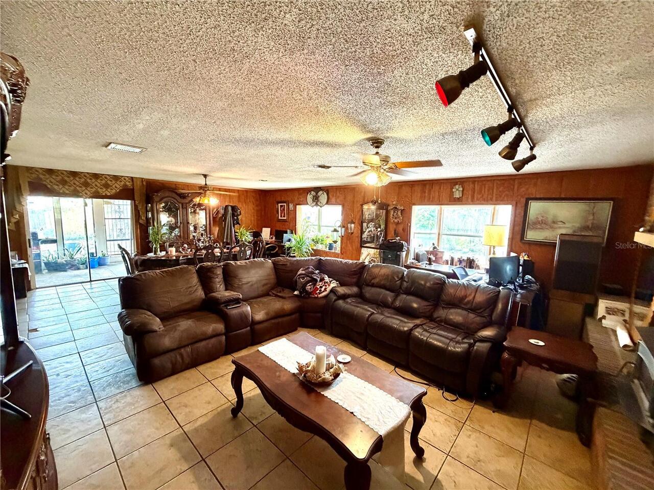 Listing Photo 16