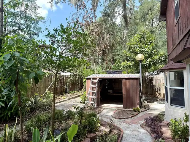 Listing Photo 11