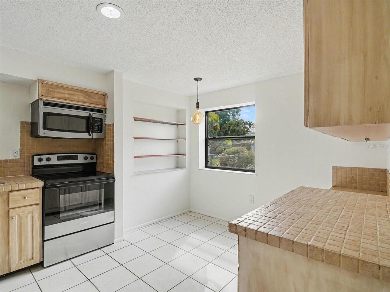Listing Photo 10