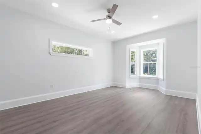 Listing Photo 16