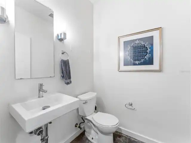 Listing Photo 11