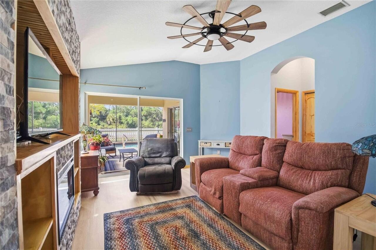 Listing Photo 23