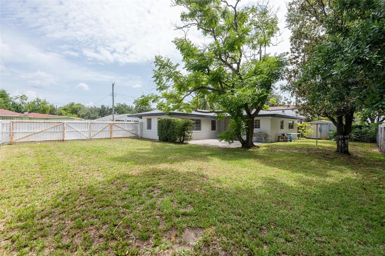Listing Photo 16