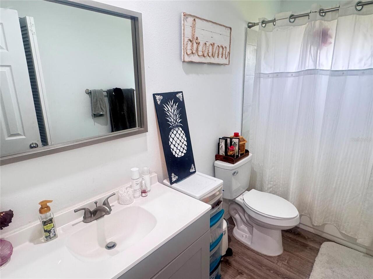 Listing Photo 10