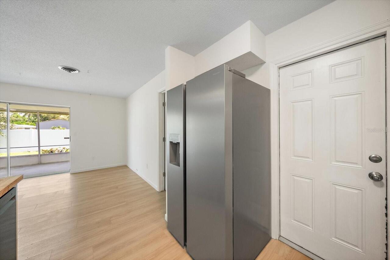 Listing Photo 7