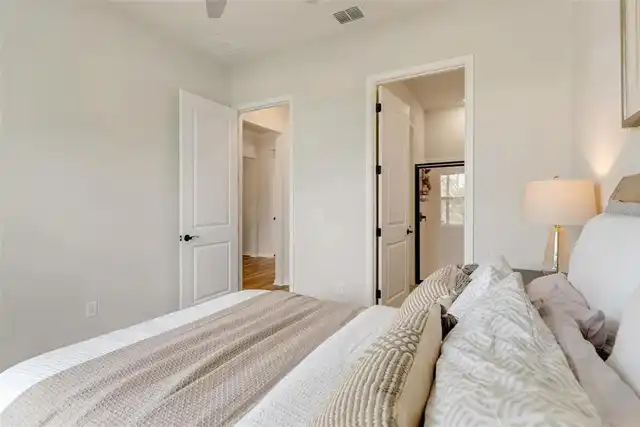 Listing Photo 13