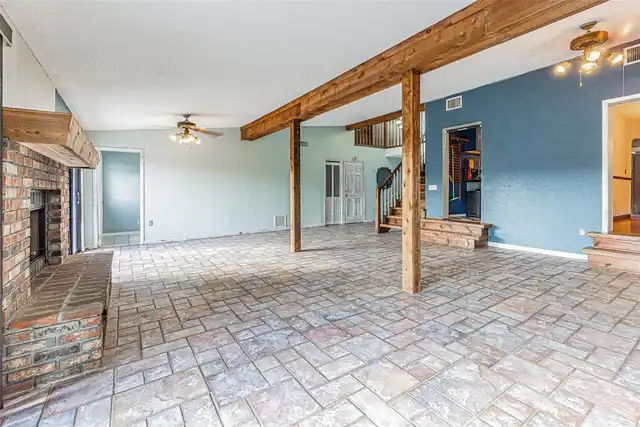 Listing Photo 8