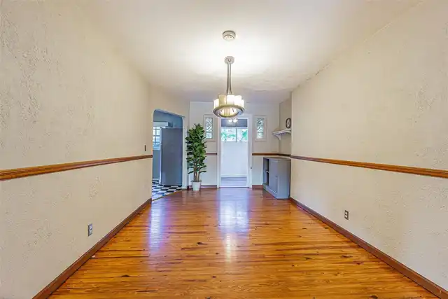 Listing Photo 23