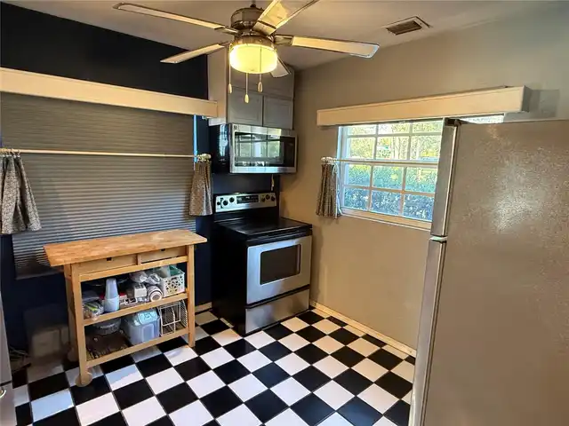 Listing Photo 33