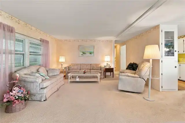 Listing Photo 16