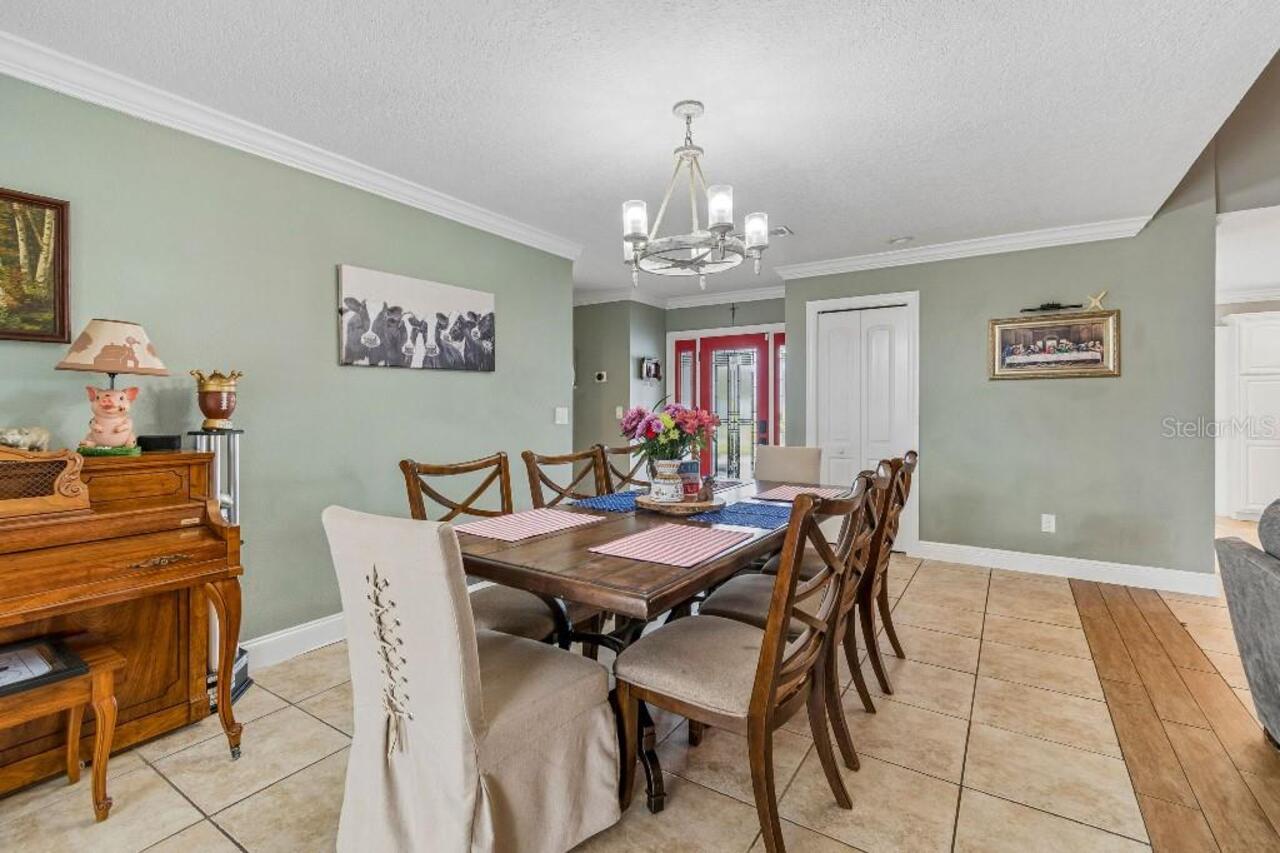 Listing Photo 9