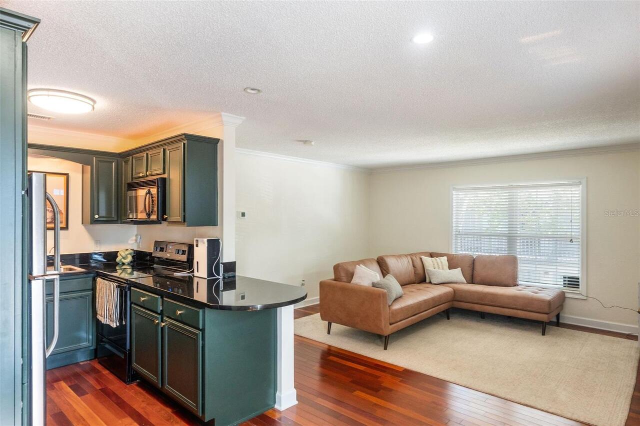 Listing Photo 7